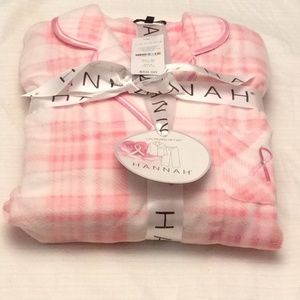 NEW Women’s HANNAH Medium Pink Plaid Pajamas